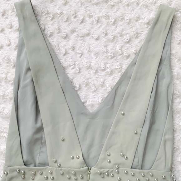 WILDFOX COUTURE PEARL SAGE GREEN MINI V-NECK DRESS - Picture 9 of 11